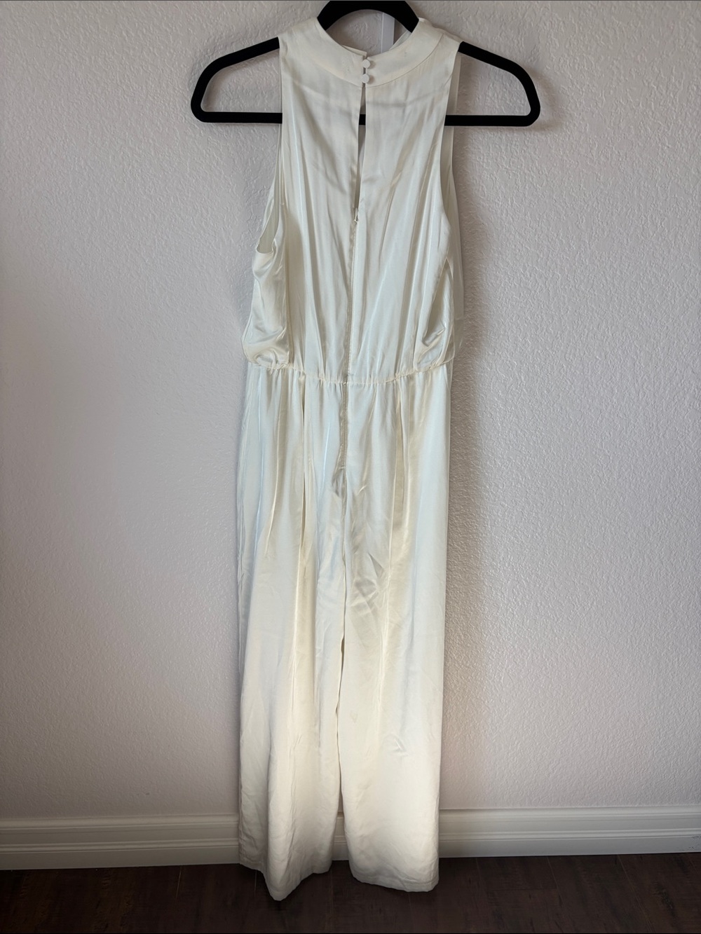 $120 NWT Abercrombie & Fitch high-neck Ivory Wide Pant Satin Jumpsuit - Picture 8 of 9
